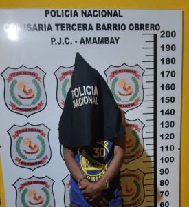 Aprehenden en PJC a un hombre con orden de captura tras romper un blindex de la terminal