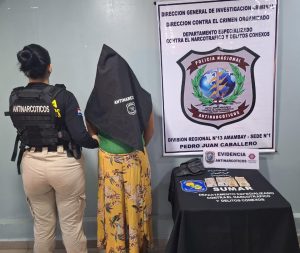 Allanan una vivienda en Pedro Juan Caballero y detienen a una mujer con dosis de crack
