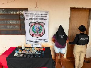Detienen a una mujer con dosis de cocaína tras allanamiento en el distrito de Cerro Corá