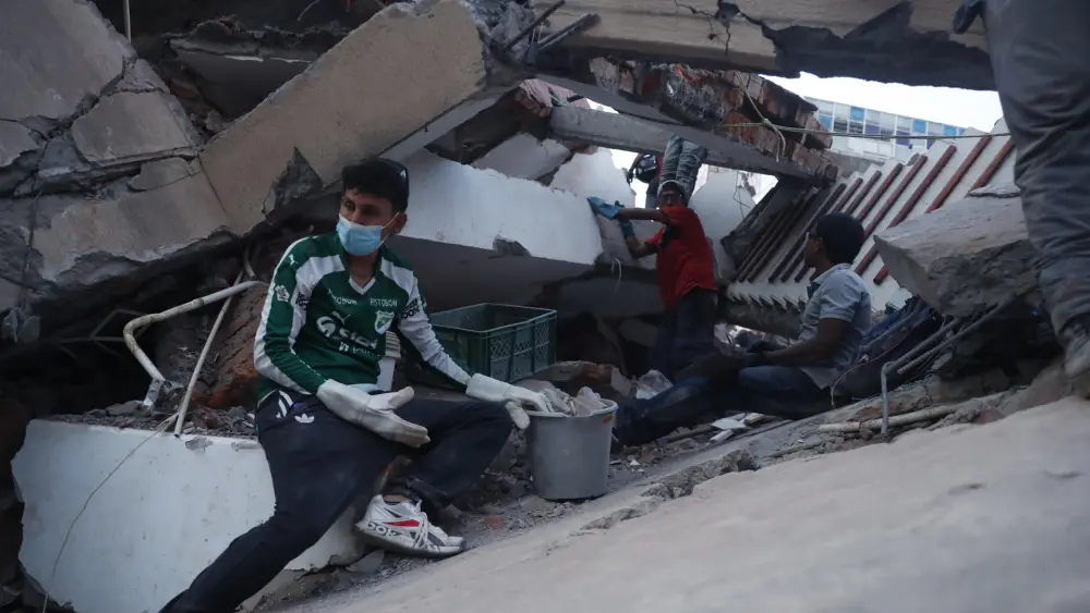 Más de 130 muertos por el terremoto de magnitud 7,4 en Colombia