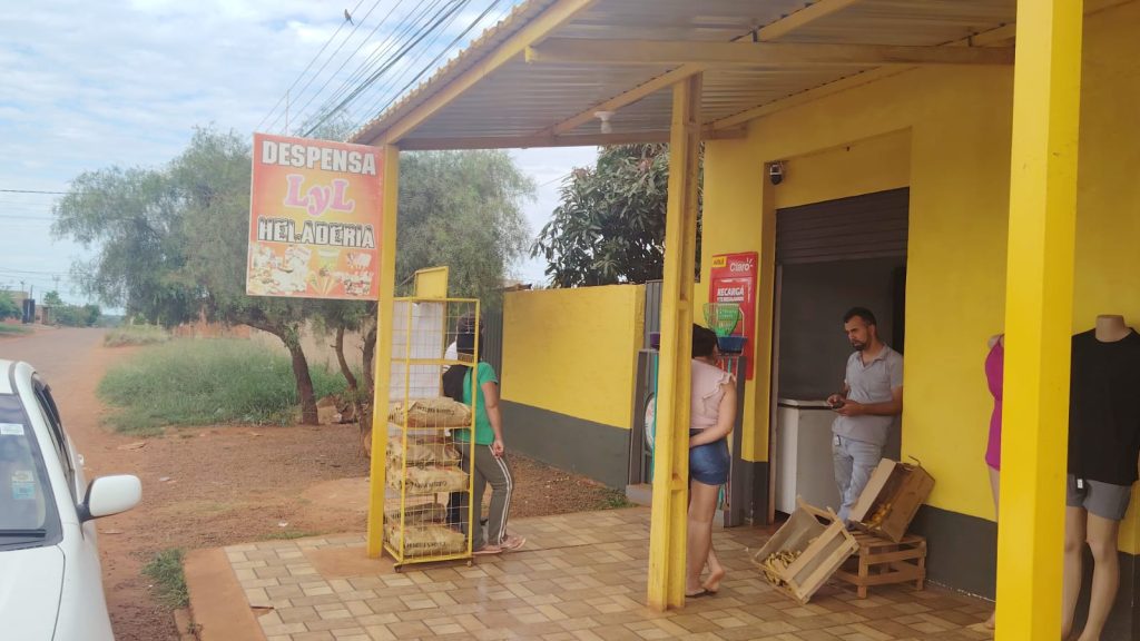 Roban dinero y un celular en asalto a despensa en Pedro Juan Caballero