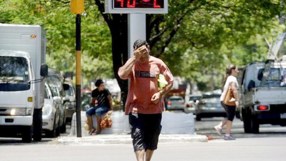 Altas temperaturas rompen récords diarios registrados en 14 departamentos