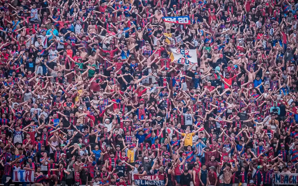 Cerro Porteño celebra 114 años de una pasión multitudinaria
