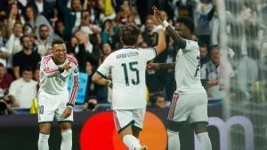 El Real Madrid vence al Leipzig y logra su tercer triunfo en la Champions
