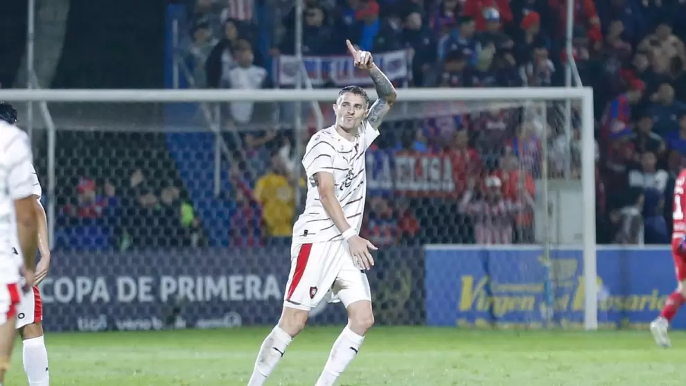 Cerro Porteño vence a Sportivo Luqueño y mantiene la ilusión en el Clausura