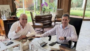 Bachi Núñez cierra el capítulo con Horacio Cartes y se suma a filas de Pedro Alliana